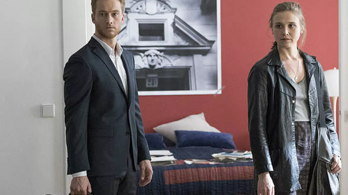 HOMELAND SAISON 5 SERIE AMERICAINE AVEC CLAIRE DANES, MANDY PATINKIN… #REUNION 1ERE