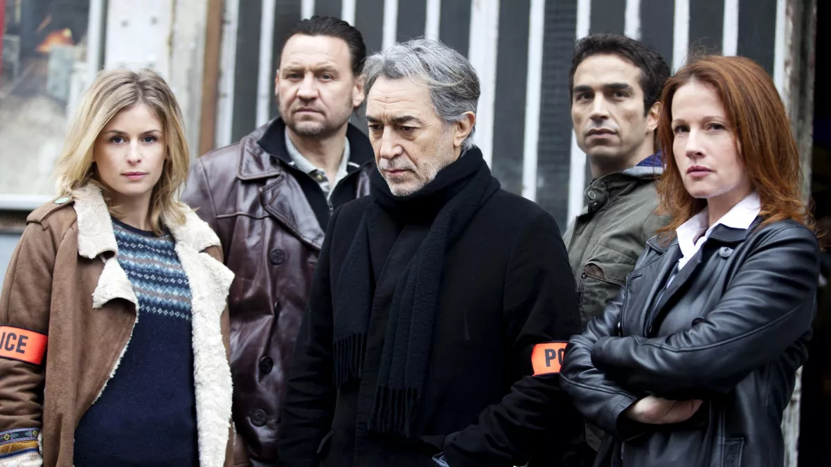 LANESTER SERIE DE FRANCK MANCUSO AVEC RICHARD BERRY, EMMA DE CAUNES… #REUNION 1ERE