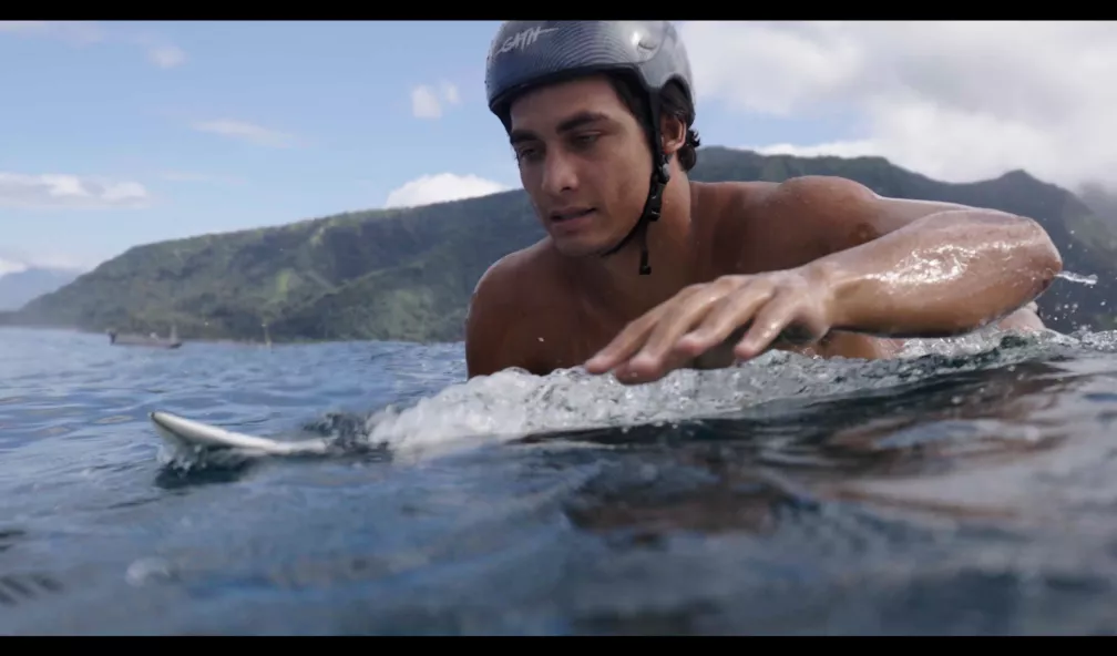 Atout surf EP5 MIHIMANA © Mérapi Productions/Bleu Lagon Productions 
