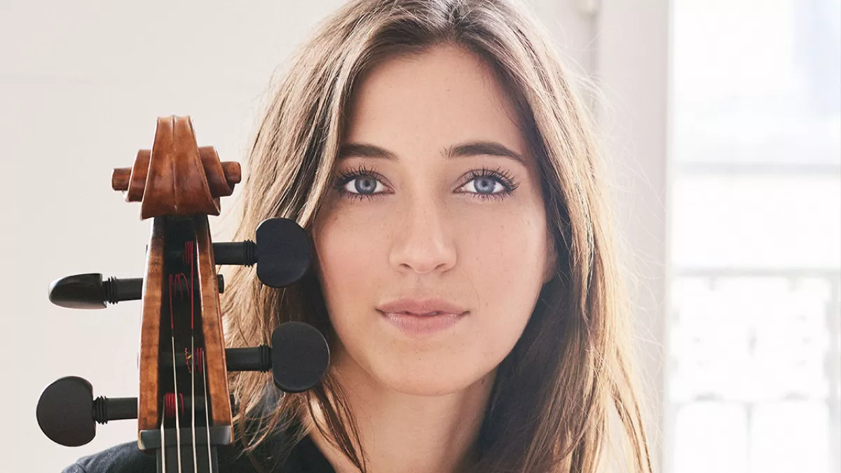 Camille Thomas Camille Thomas