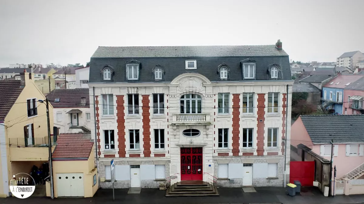 La Tête à l'Endroit à Montceau-les-Mines La Tête à l'Endroit à Montceau-les-Mines