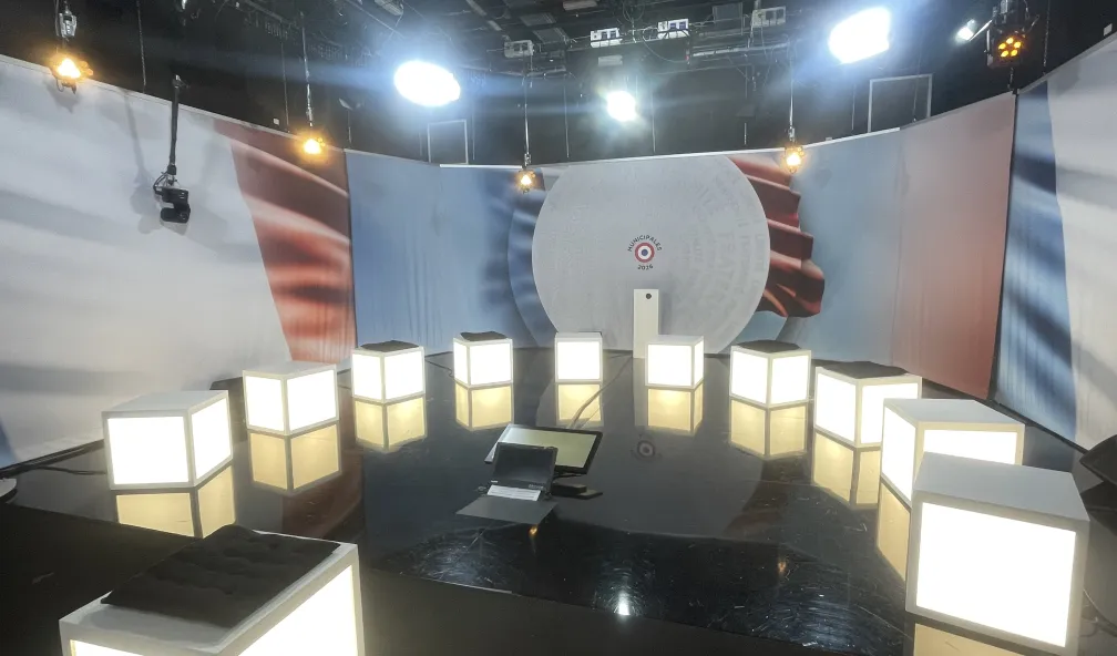 MUNICIPALES 2026 : AU CŒUR DU DÉBAT  SUR REUNION LA 1ERE •	Le Grand Rendez-vous : Soirée du 1er tour le 15 mars. •	L'Entre-deux-tours : 8 débats décisifs pour convaincre. •	Du 17 au 20 mars, retrouvez deux face-à-face quotidiens à 9h00 et 10h00.