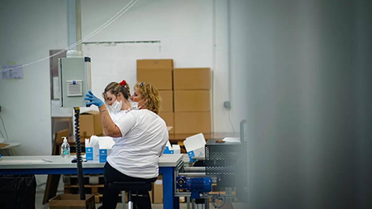 Pour deux centimes de plus... Coop des masques