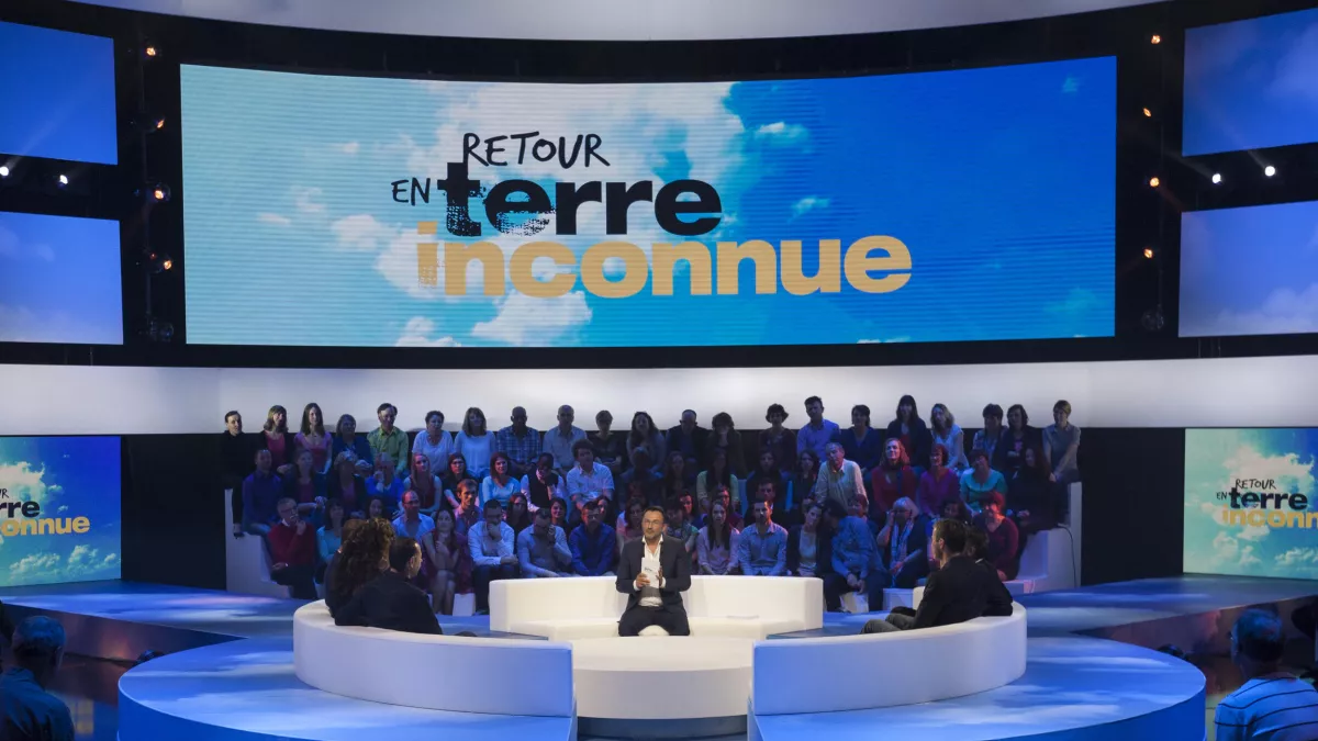 RETOUR EN TERRE INCONNUE