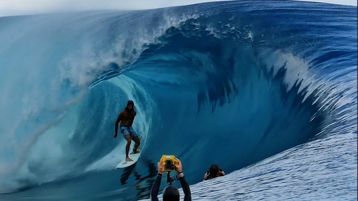 Teahupoo - mag Les dessous de la vague