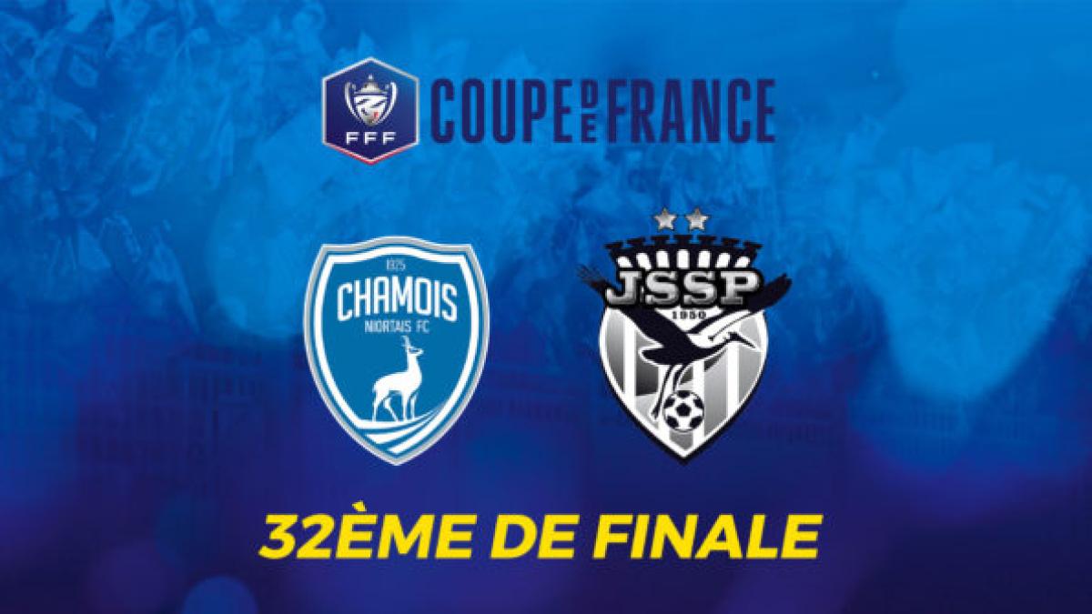Football: 32è tour de la Coupe de France - La JS Saint-Pierroise //Chamois Niortais