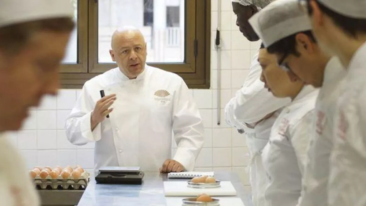 Thierry Marx et les apprentis © ROCHE Productions