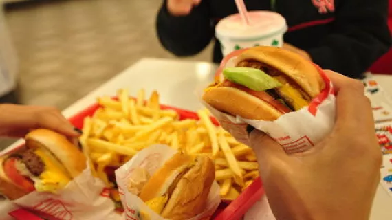 LA MALBOUFFE EN OUTRE-MER, UN PROBLEME DE POID