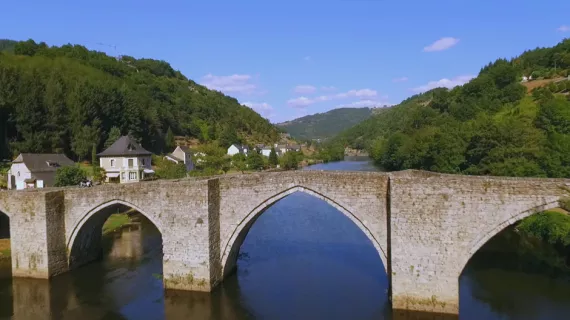 Le pont d'Entraygues