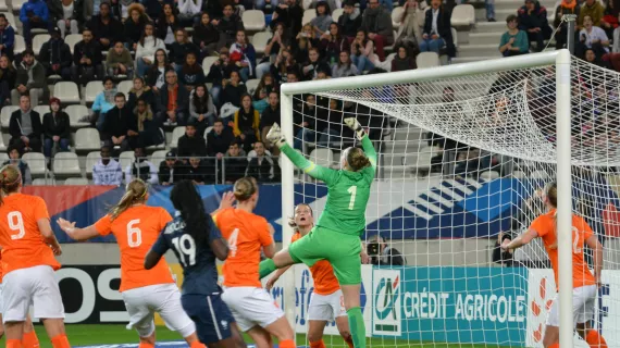 FOOTBALL FEMININ