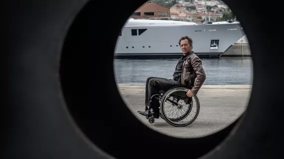 Photo de Caïn, interprété par Bruno DEBRANDT, prise sur un port