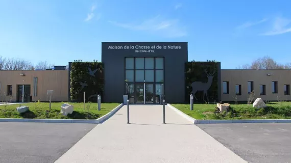 Maison de la chasse Norges la Ville