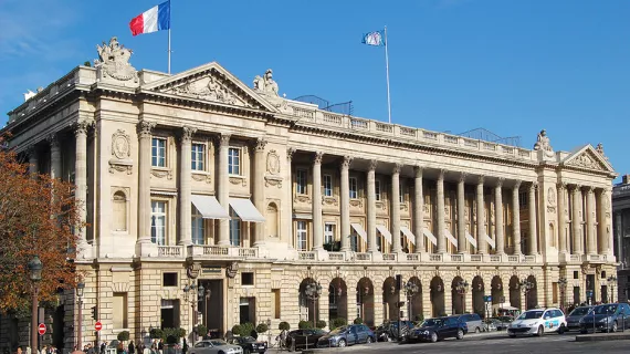  Hôtel de Crillon : La renaissance d’un palace mythique 
