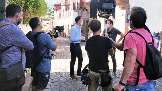Vincent Dubroca en tournage au pays basque