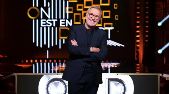 Laurent Ruquier reçoit : Stéphane De Groodt, Valérie Bonneton, Niels Schneider, Ana Girardot, Éric Dupond-Moretti, Simon Porte Jacquemus, ainsi que Philippe et Martine Delerm, ou encore Tibz.