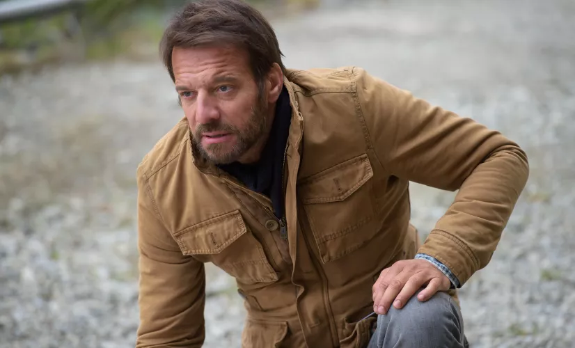 ALEX HUGO CELLE QUI PARDONNE