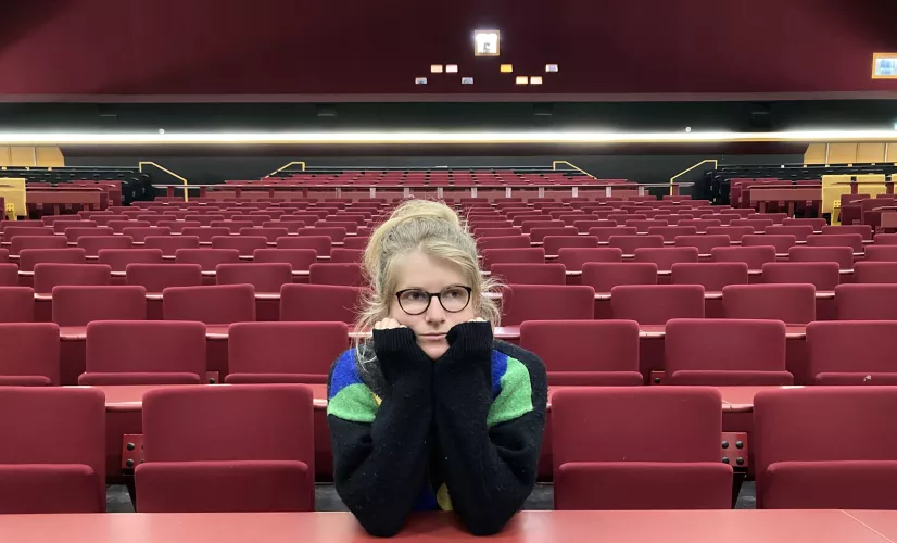 Etudiants d'Outre-mer Dans la solitude de la Covid Etudiants d'Outre-mer Dans la solitude de la Covid