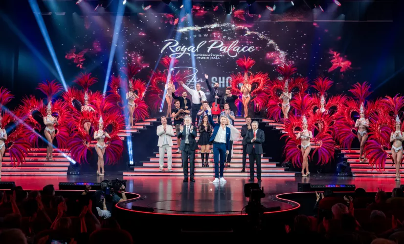 Robin Leon Show 2024 - Kahneda Photography