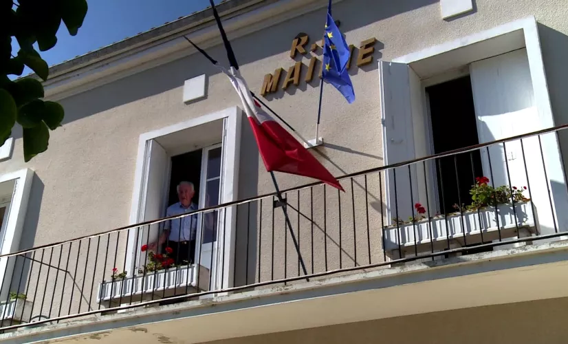 Les écharpés  Les échaprés