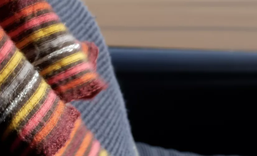 Son foulard à mon cou