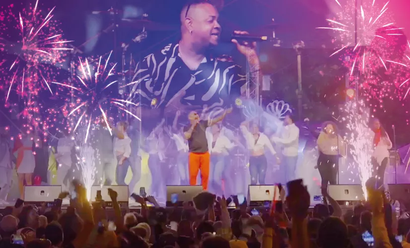 Benjam a organisé le 13 juillet dernier le concert anniversaire de ses 25 ans de carrière sur le Boulevard Hubert Delisle à Saint-Pierre, fermé à la circulation pour la célébration de notre Fête nationale. Originaire de Saint-André à l’île de La Réunion, Benjam a fait ses classes dans le groupe de maloya Cimendef avant de surfer, avec une égale aisance, sur différentes vagues musicales, du ragga au zouk en passant par le séga, le rap ou le reggae.