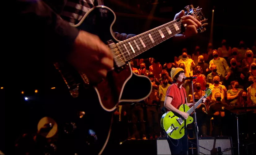 Taratata 100 % live, vendredi 10 décembre 2021 à 22.00 sur Réunion la 1ère Pour cette deuxième mensuelle de la saison, moments nostalgie avec des retours très attendus de cette rentrée 2021.