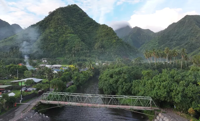 TEAHUPO’O, DERRIÈRE LA VAGUE OLYMPIQUE © Zeta Productions TEAHUPO’O, DERRIÈRE LA VAGUE OLYMPIQUE © Zeta Productions