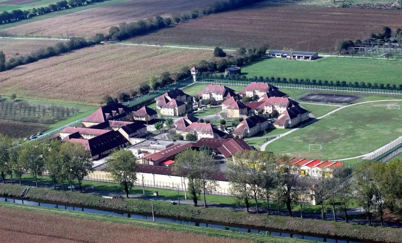 Nos voisins les détenus