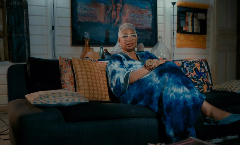 Documentaire : Valérie John, la femme indigo Documentaire : Valérie John, la femme indigo